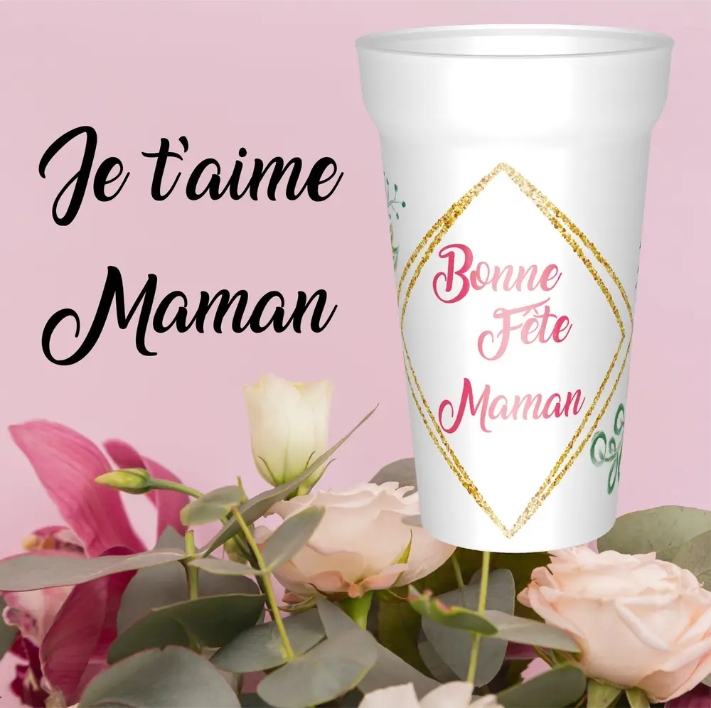 Gobelet pour maman avec un design élégant et des couleurs douces.