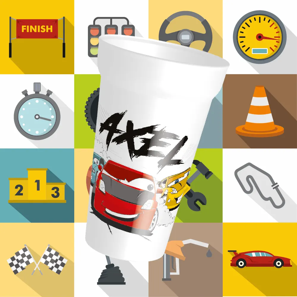 Trés beau gobelet réutilisable décoré avec le thème des voiture de dessins animés.